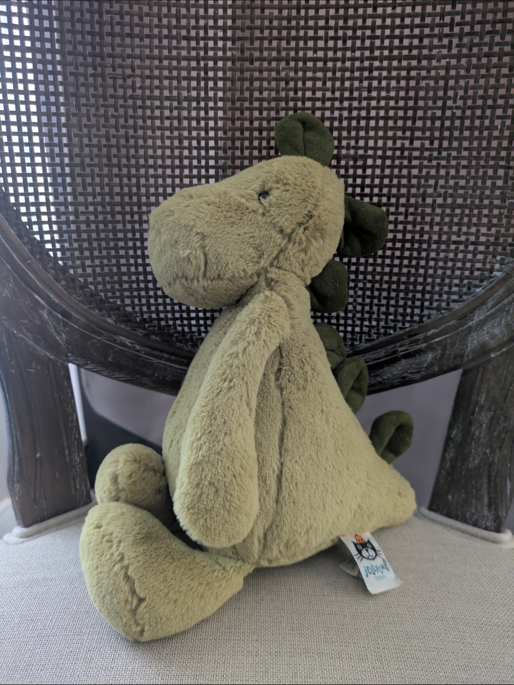 Jellycat 8 Inch Bashful Dinosaur